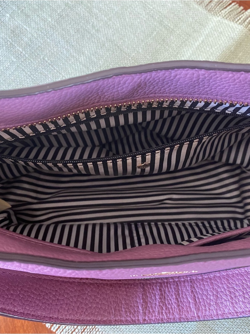 Kate Spade Oakwood Street Pebbled Leather Hobo Crossbody Bag - Plum Berry - Picture 3 of 4